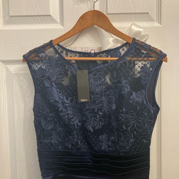 NWT Women’s Navy Formal Ruffled Evening Prom VFSHOW size M - Picture 3 of 12